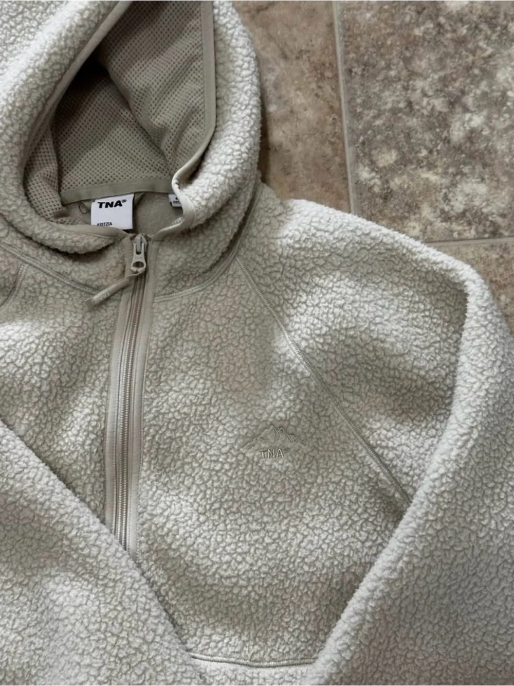 Aritzia TNA White Sherpa Zip Hoodie - Picture 2 of 4